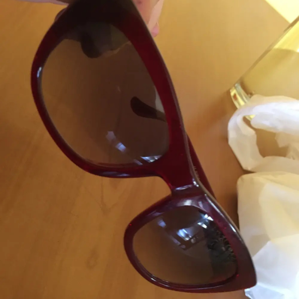 Eye So Sassy Red Crystal Smoke Gradient Lens