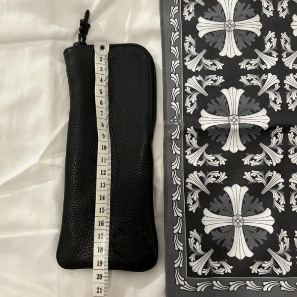 hearts leather glasses case